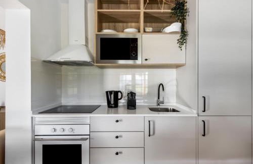Sao Martinho House | Holiday Home Quinta de Santa Emilia 1 by Interhome