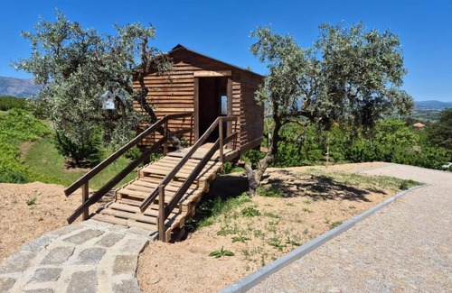 Covilha House | Holiday Home 'Quinta Do Limite - Casa Do Camponês' with Mountain View, Wi-Fi and Air Conditioning