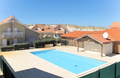 Biscarrosse Plage House | Holiday Home Résidence Dune Blanche - Soleil by Interhome