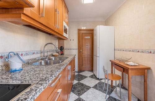 Guejar Sierra House | Holiday Home 'Ramirez' with Mountain View, Private Terrace and Air Conditioning