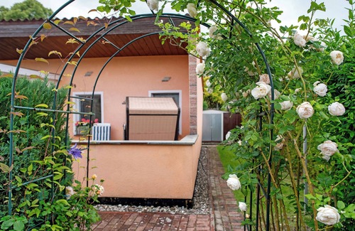 Kummerow House | Holiday Home 'Ruheoase' Kummerower See with Private Garden – 300m to the Harbor