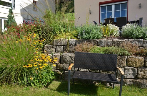 Stiefenhofen House | Holiday Home 'Schwärzler' with Private Terrace, Private Garden and Wi-Fi