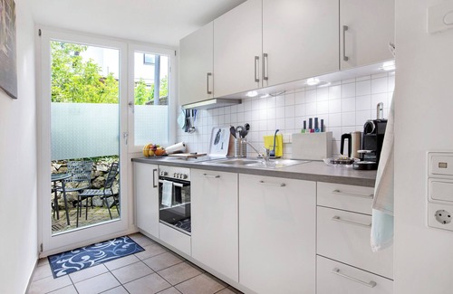 Loerrach House | "Holiday Home Schwalbennest" with Private Terrace, Private Garden and Wi-Fi