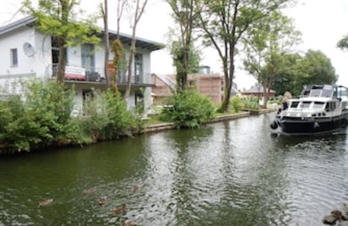 Storkow Apartment | Holiday home Seebrise* FW B2 right on the lake