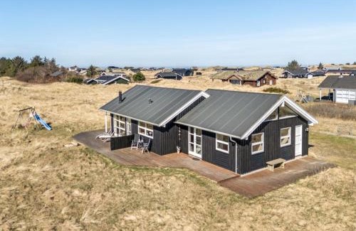Hirtshals House | Holiday Home Sirkka - 902m from the sea by Interhome