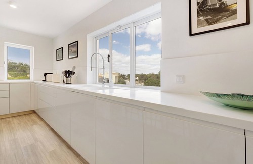 Carvalhal House | Holiday home ‘Soltroia Beach Court Villa’ with private heated pool, Wi-Fi and air conditioning