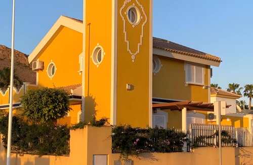 Mazarron House | Holiday Home 'Sophie Mit Großem Pool' with Mountain View, Wi-Fi and Air Conditioning