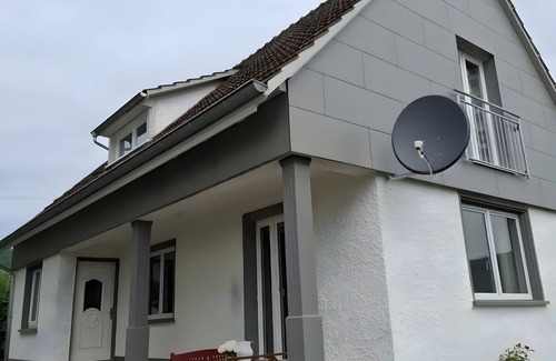 Stockach House | Holiday Home 'Spes' with Mountain View, Private Terrace and Wi-Fi