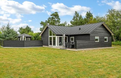 Tversted House | Holiday Home Sunna - 1-2km from the sea by Interhome