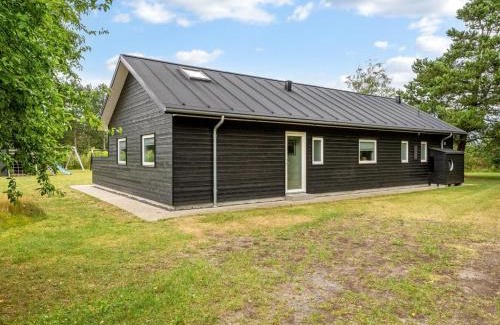 Tversted House | Holiday Home Sunna - 1-2km from the sea by Interhome