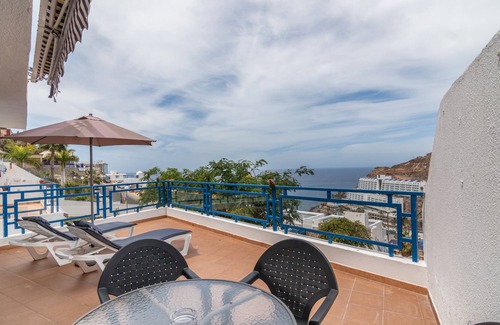 Taurito House | Holiday Home 'Taurito Big Terrace' with Sea Views, Shared Pool and Wi-Fi