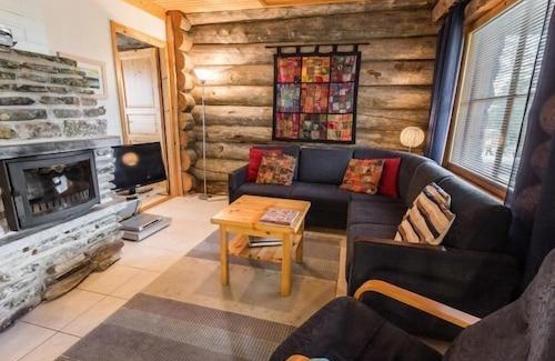 Akaslompolo House | Holiday Home Teerentie - aurora - k 32 - p