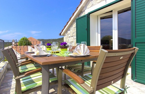 Vinisce House | Holiday home Tomislav, (15564), Vinišce, hr