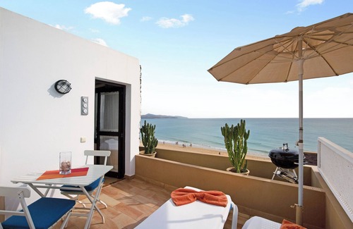 Bahia Calma House | Holiday home "Torre 5" with Sea View, Terrace & Wi-Fi