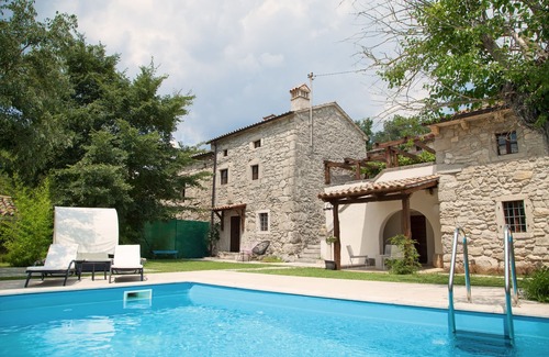 Krsan Villa | Holiday Home Trohi - Restored heritage house between the mountain and the sea