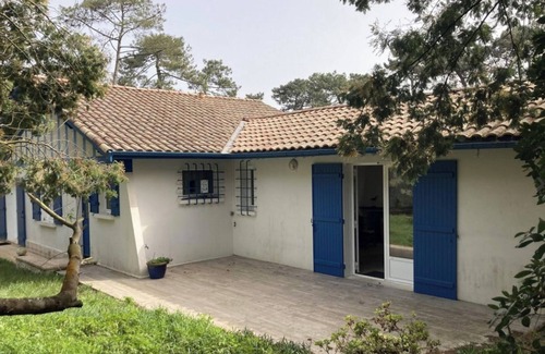 Cap-Ferret House | Holiday Home 'Villa Au Cap-ferret Ref 94' with Private Terrace, Private Garden and Wi-Fi