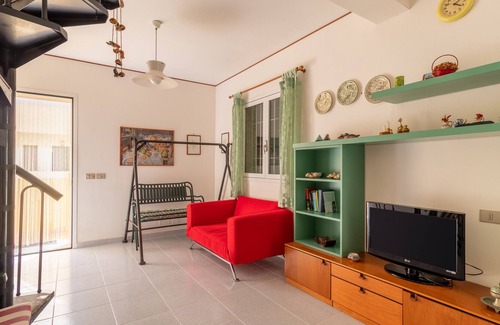 Punta Braccetto House | Holiday Home 'Villetta Punta Braccetto' with Sea View, Terrace & A/C