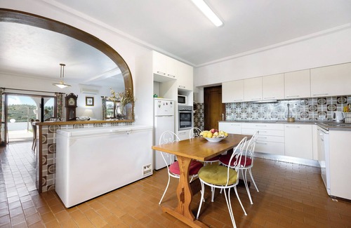 Rasmalho House | Holiday Home "Vila Portimão T5 with Pool" with Private Pool, 2 Terraces and Wi-Fi