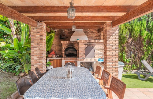 Pont d'Inca House | Holiday Home "Villa Alfabia" with Private Pool & Wi-Fi
