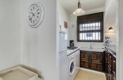 Empuriabrava House | Holiday Home 'Villa Tordera' with Garden and A/C