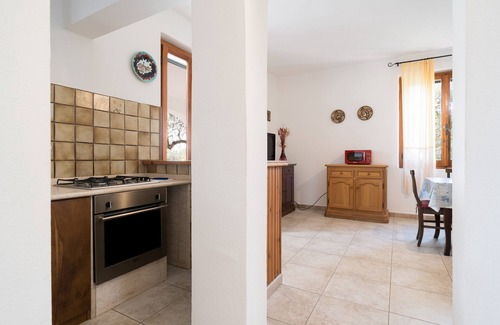 Orosei House | Holiday Home 'Villa Francesco P Terra' with Private Terrace and Private Garden