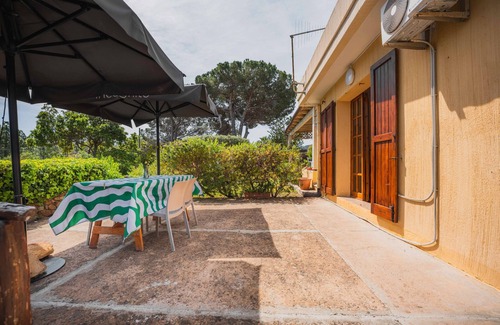Cala Sinzias House | Holiday Home 'Villa Costa Paradiso Del Sud' with Sea View, Terrace and Air Conditioning