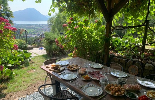 Carlazzo House | Holiday Home Villa Massimo by Interhome
