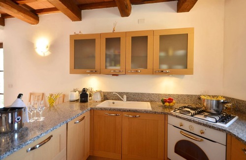 Roccalbegna House | Holiday Home "Villa Nespola" with Forest View, Shared Pool & Wi-Fi