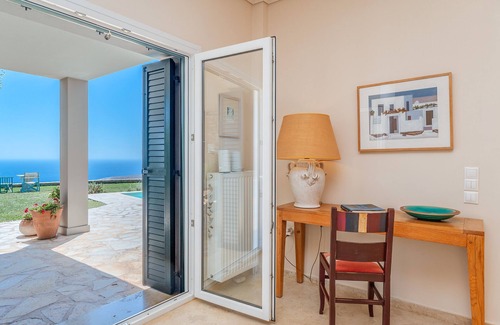 Steniai House | Holiday Home 'Villa Oliva - Majestic Views' with Private Pool, Private Terrace and Wi-Fi