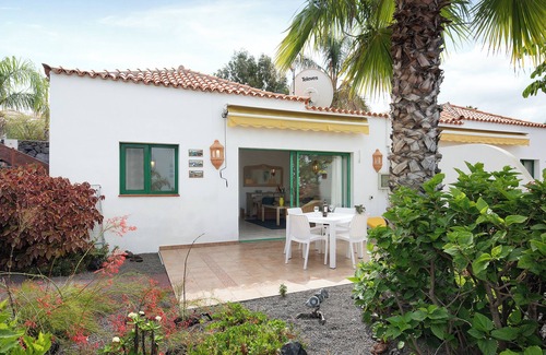 El Paso House | Holiday Home 'Villa Verde Superior' with Sea View, Wi-Fi and Air Conditioning