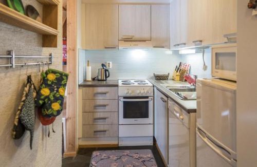 Vuokatti House | Holiday Home Vuokatinportti a 11 by Interhome