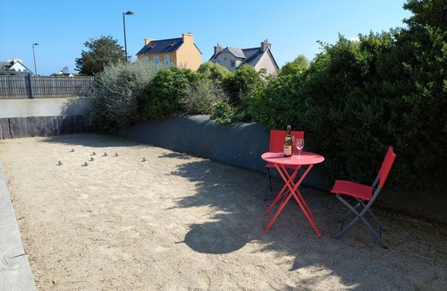 Brignogan-Plage House | Holiday home with indoor pool, Plounéour-Brignogan-Plages