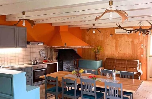 Lanisce House | Holiday home With a large garden and climate