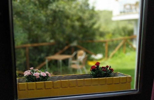 Hornachuelos Apartment | Holiday home with garden and gazebo