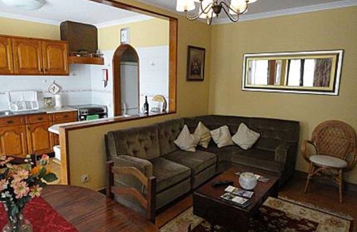 Praia das Macas Ski Chalet | Holiday home with garden, private heated pool, in Praia das Maçãs