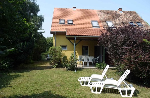 Siofok-Sosto House | Holiday home with air conditioning and wIFI