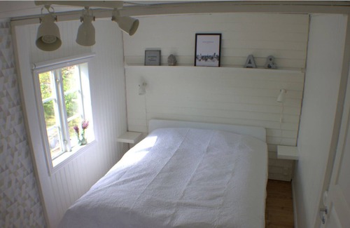 Lammhult House | holiday home with internet, sauna and boat at the lake Stråken i Småland