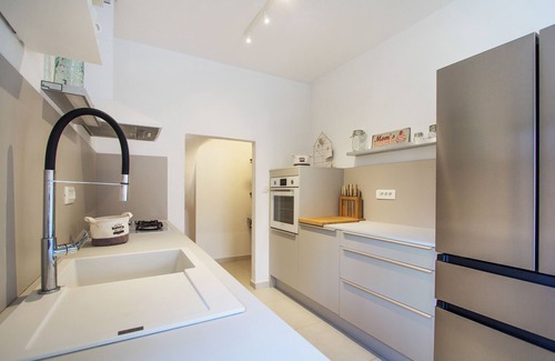 Snasici House | Holiday home with pool surrounded with forest and vineyards for 7, Labin, Istria
