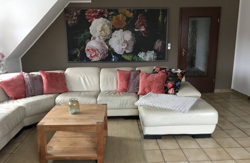 Naumburg House | Holiday home with private garden