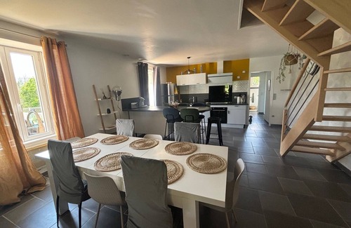 Loubejac House | Holiday Home with Private Pool, Private Terrace and Wi-Fi