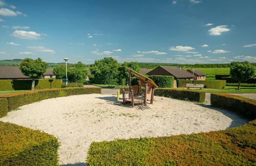 Vijlen House | Holiday home with sauna, 8km of the Drielandenpunt
