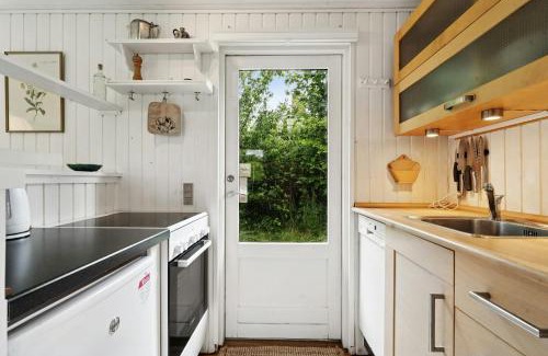 Skødshoved Strand House | Holiday Home With View Over Mols Hills