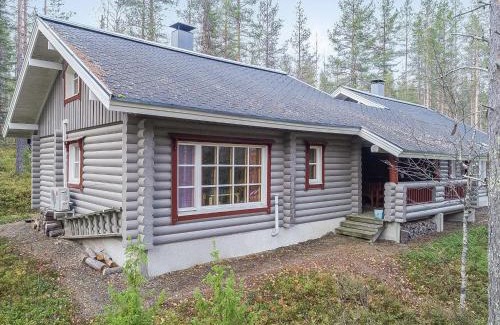 Akaslompolo House | Holiday Home Ylläksen tunturihonkamaja a 1 by Interhome