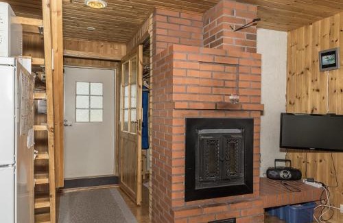 Akaslompolo House | Holiday Home Ylläskarpalo 1 päätyhuoneisto by Interhome