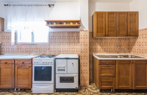Sveti Lovrec Apartment | Holiday Home Zora with Whirlpool