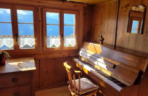 Buerglen Ski Chalet | Holiday house Haldi b. Schattdorf for 1 - 8 persons with 3 bedrooms - Detached holiday house