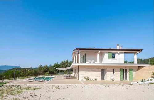 Acqualagna House | Holiday house Acqualagna for 1 - 8 persons with 4 bedrooms - Holiday home