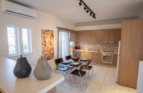 Malevizi House | Holiday house Agia Pelagia for 1 - 10 persons with 4 bedrooms - Row house
