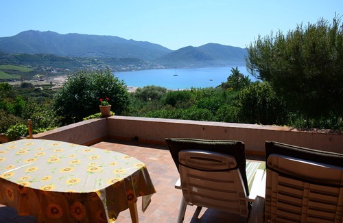 Residences du Golfe de Lava House | Holiday house by the sea with a fantastic view of the bay
