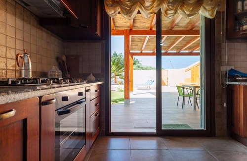 Quartu Sant'Elena House | Holiday house Capitana for 1 - 6 persons with 3 bedrooms - Twin house